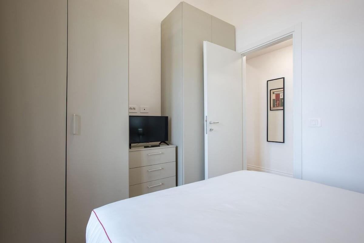 Urban Oasis With Balcony And Free Private Parking *